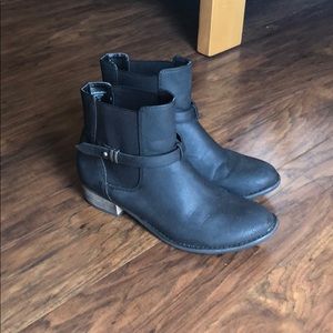 DSW Women’s Black Booties size 9.5